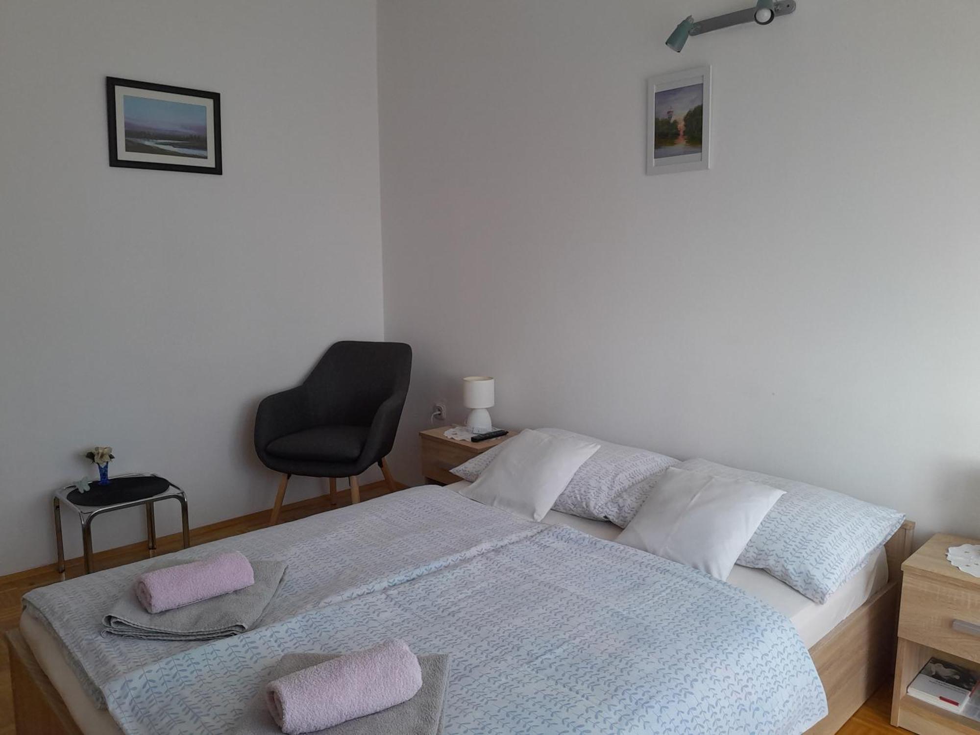 Apartman Kod Dide I Bake Vukovar Buitenkant foto