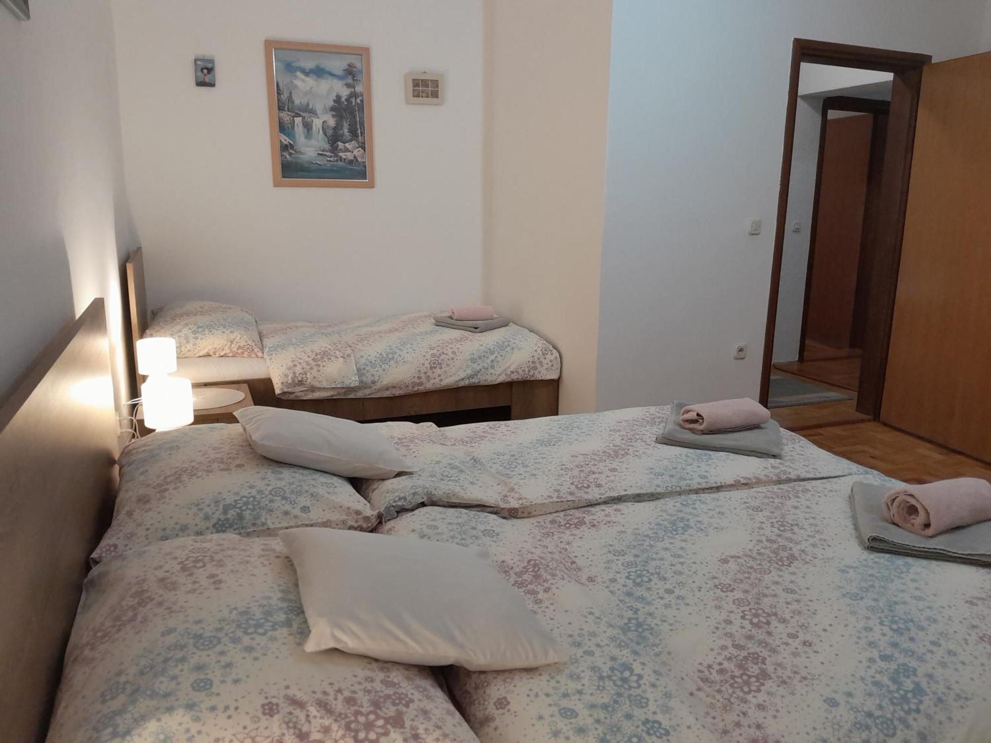 Apartman Kod Dide I Bake Vukovar Buitenkant foto